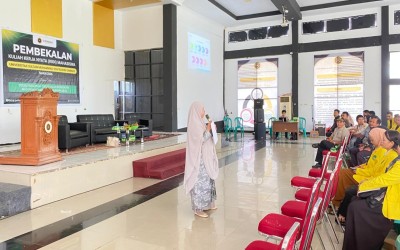 Sinergi BAPPERIDA Sambas dan UNISSAS: Mahasiswa KKN Didorong Implementasikan Konsep 